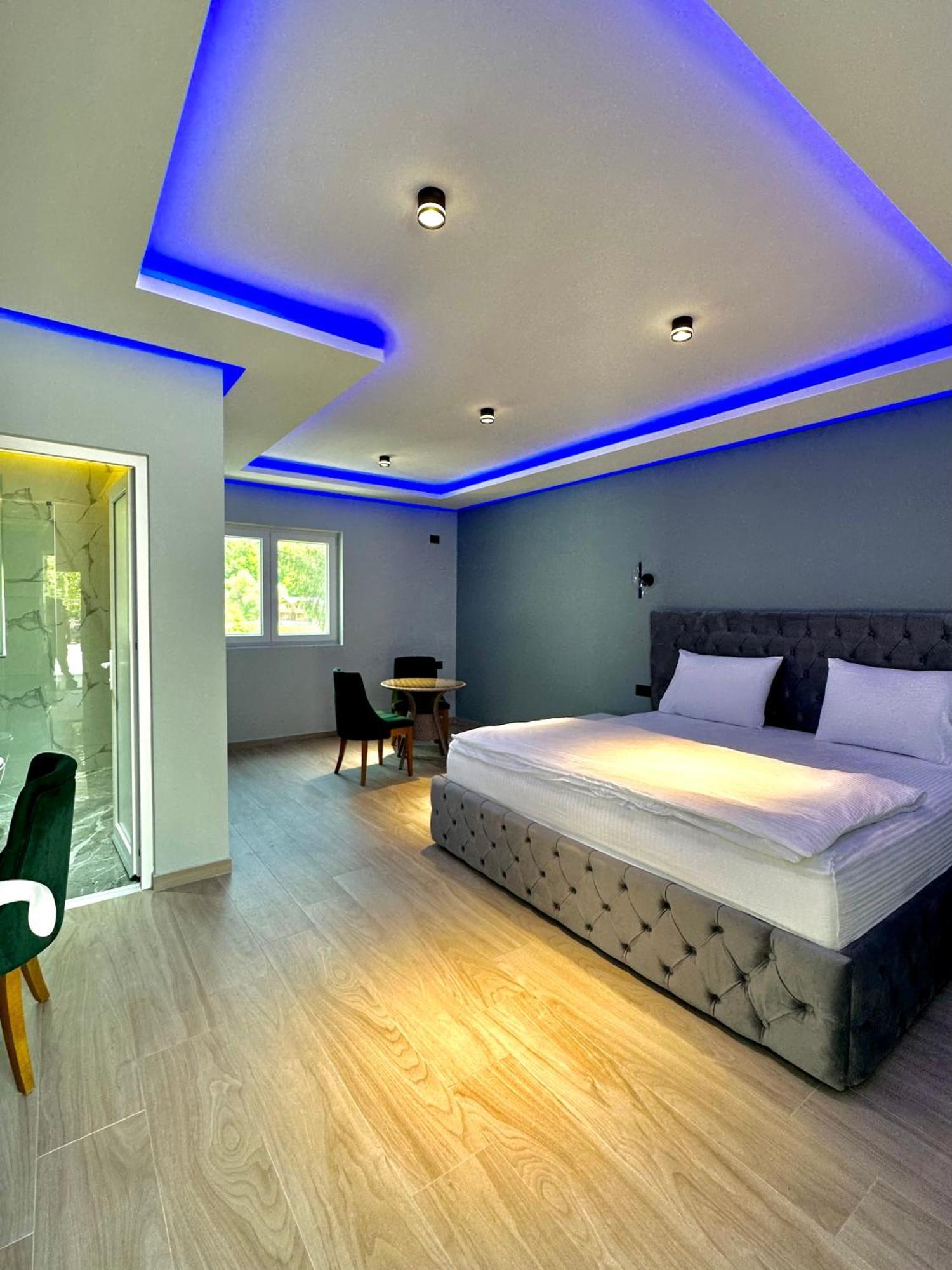 Breezy Hotel 瓦勒博内 客房 照片