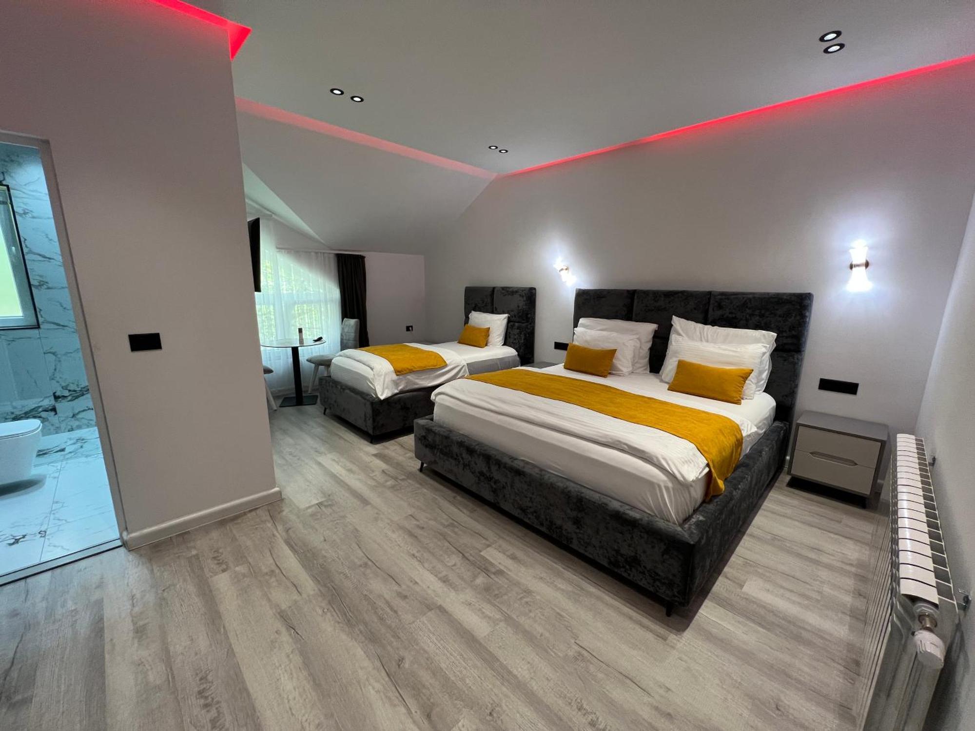 Breezy Hotel 瓦勒博内 外观 照片